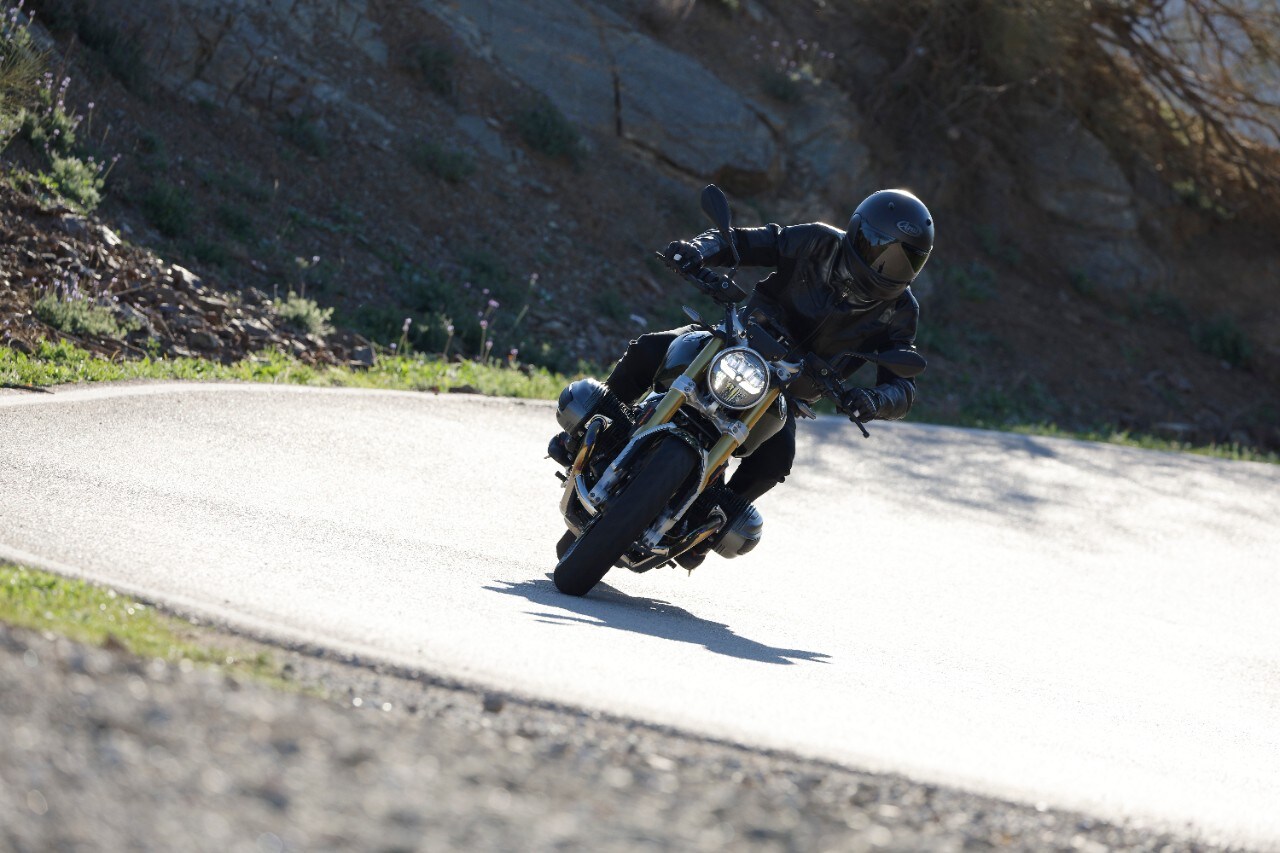 BMW R12 nineT: nuova ma con lo stesso abito +VIDEO+